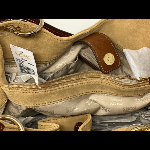 Michael Kors Ludlow Large Beige/Brown Shoulder Bag - Picture 4 of 6